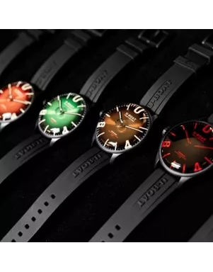 8698/C DARKMOON 44MM GREEN PVD SOLEIL Наручний годинник U-BOAT