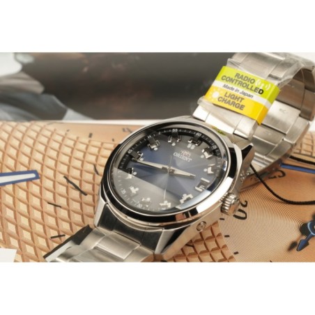 ORIENT CONTEMPORARY Neo 70s SOLAR Radio Controlled WV0071SE