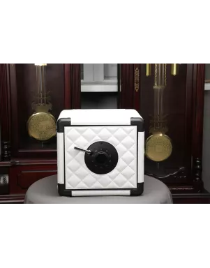 Сейф Salvadore для підзаводу 4 годинників Safe Small WH