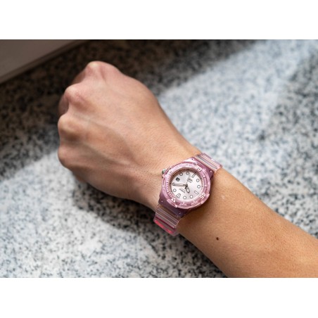 Годинник Casio TIMELESS COLLECTION LRW-200HS-4EVEF