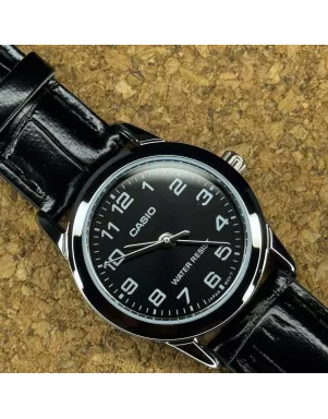 Годинник Casio TIMELESS COLLECTION LTP-V001L-1BUDF