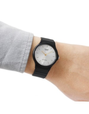 Годинник Casio TIMELESS COLLECTION MQ-24-7E2UL