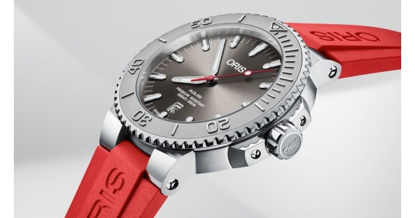 Oris Diving Aquis Date Relief 733.7730