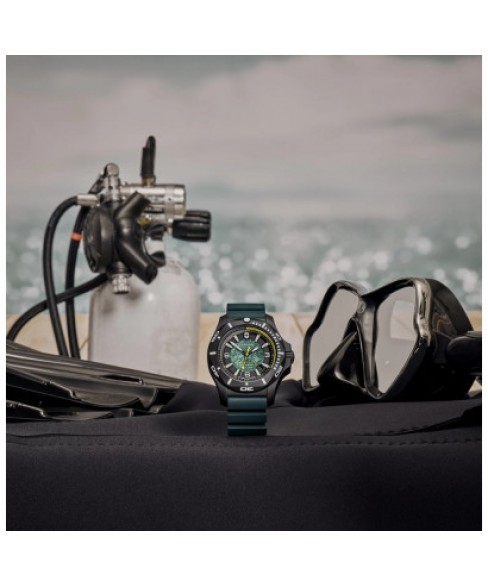 Часы Victorinox Swiss Army I.N.O.X. Professional Diver Titanium LE V241957.1