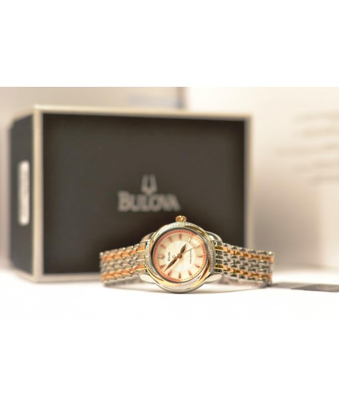 Часы Bulova 98R153