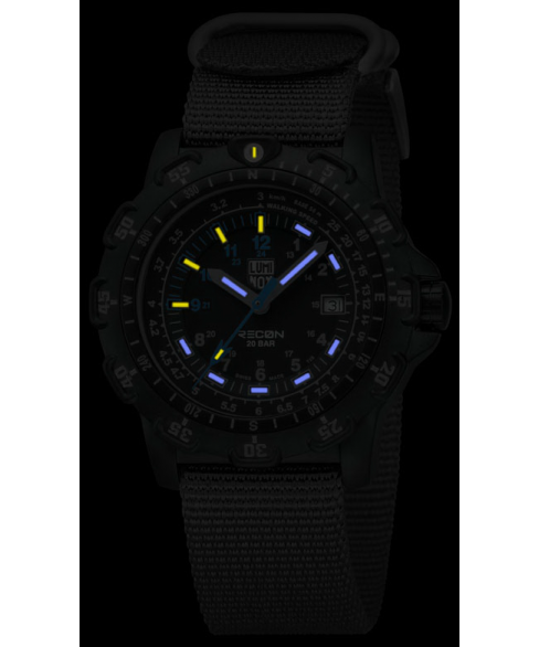 Часы Luminox 8823